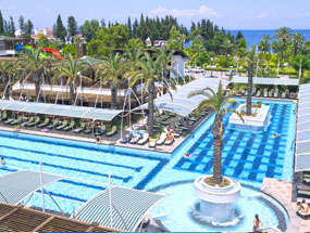 CRYSTAL DE LUXE RESORT
