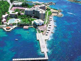 LE BLEU HOTEL & RESORT