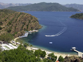 D-MARIS BAY 