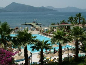 FORTEZZA BEACH RESORT 