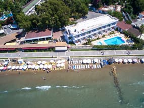 SIDE BEACH CLUB