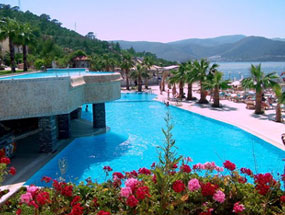 ORKA COVE HOTEL PENTHOUSE & SUITES