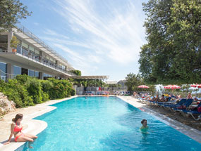 LORYMA RESORT
